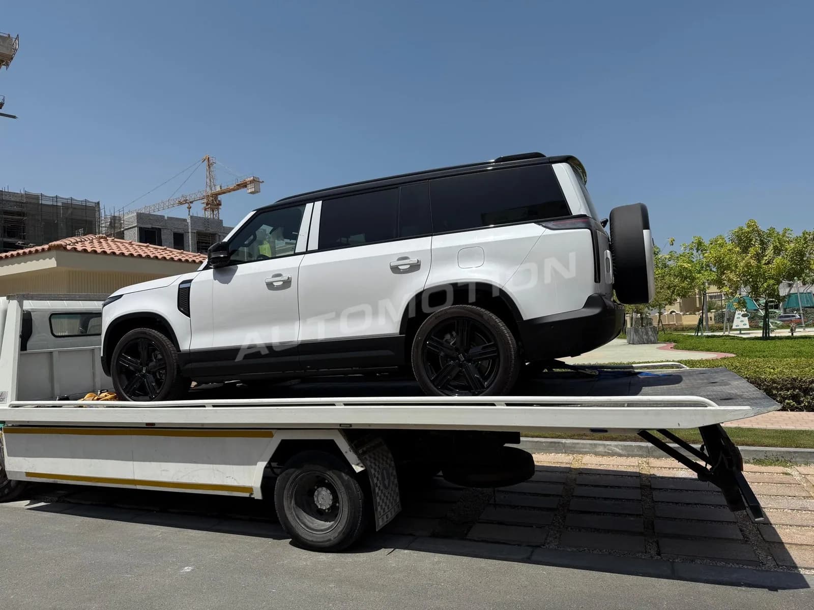 Delivery photograph 19 of 24, a vehicle on a delivery truck