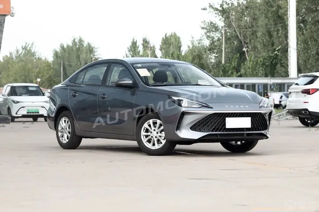 Roewe i5, listing photo