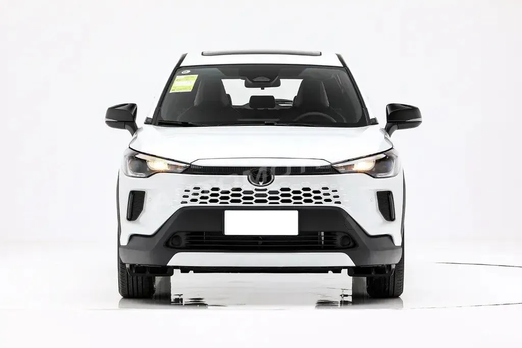Toyota Corolla Cross HEV, listing photo 3 of 15