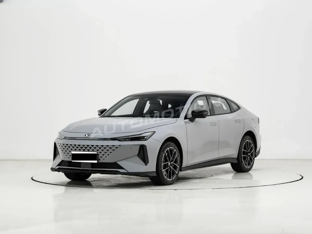 Changan UNI-V iDD, listing photo