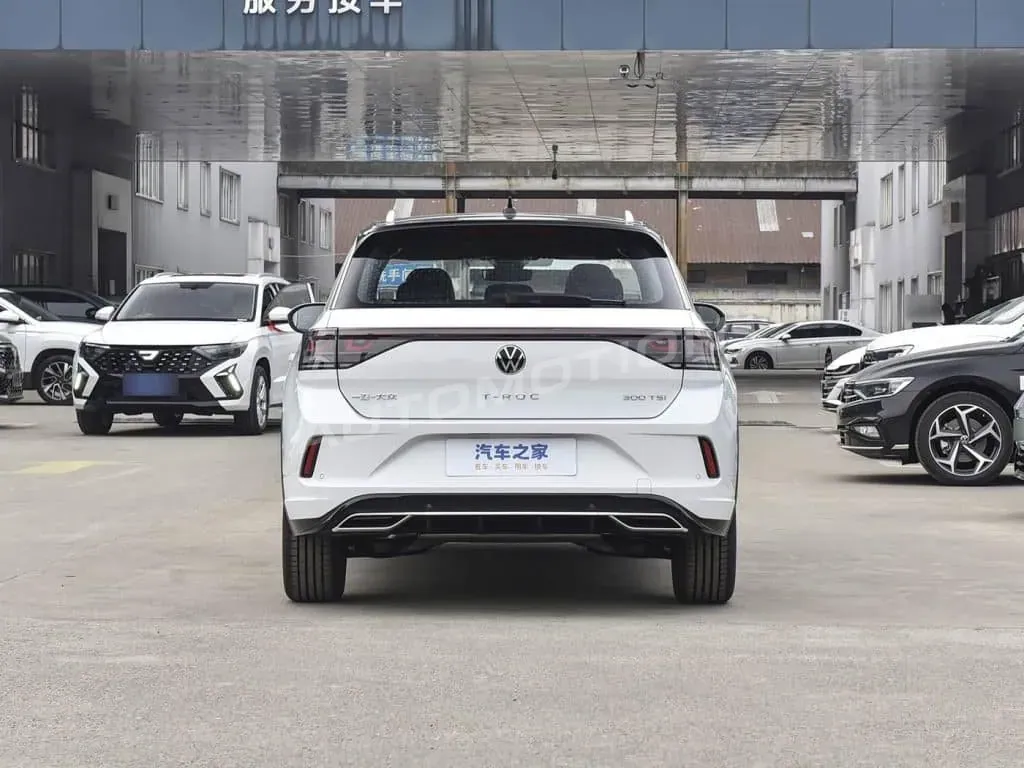 Volkswagen T-Roc, listing photo 6 of 28