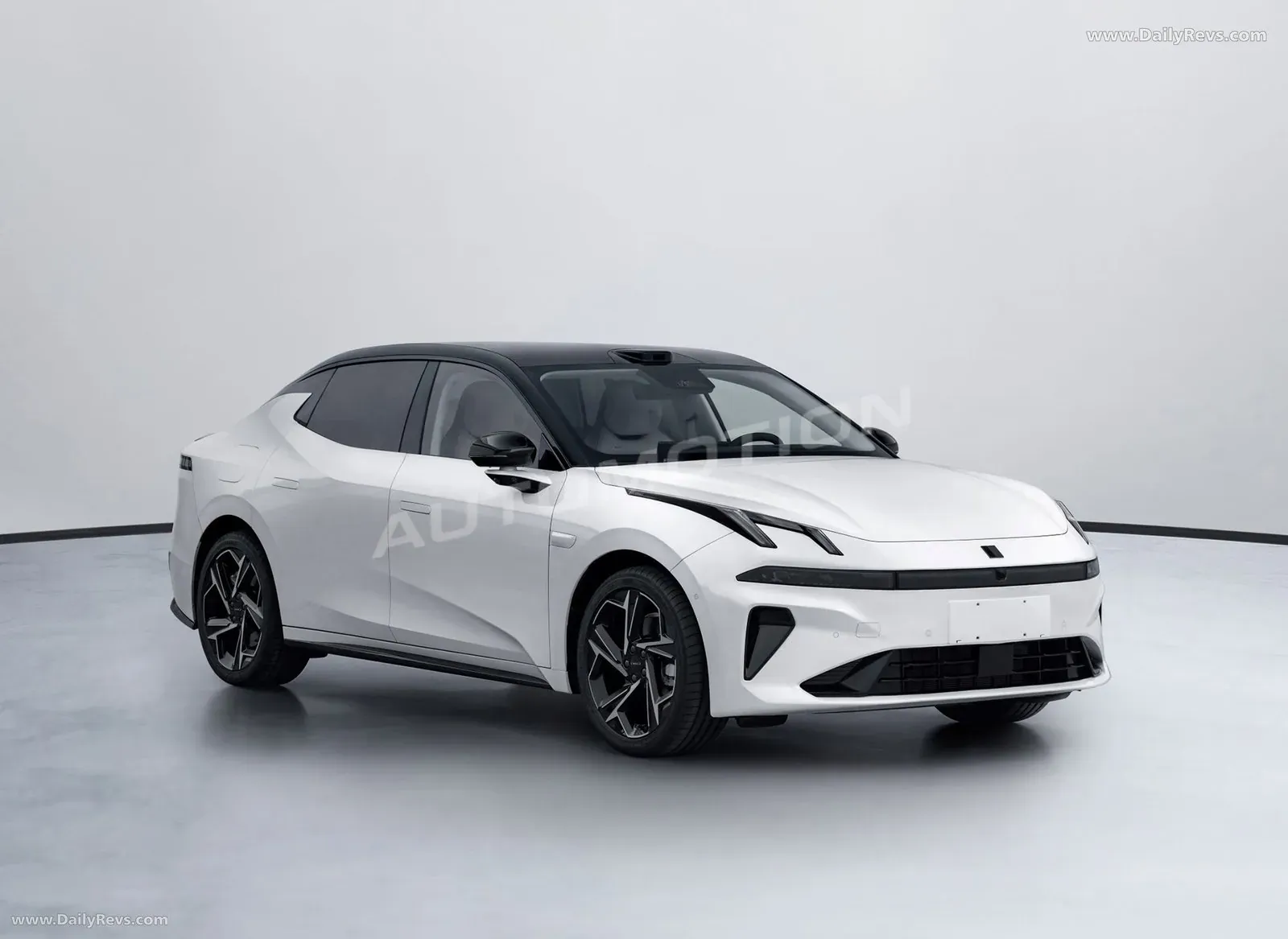 Lynk & Co 07 EM-P, listing photo