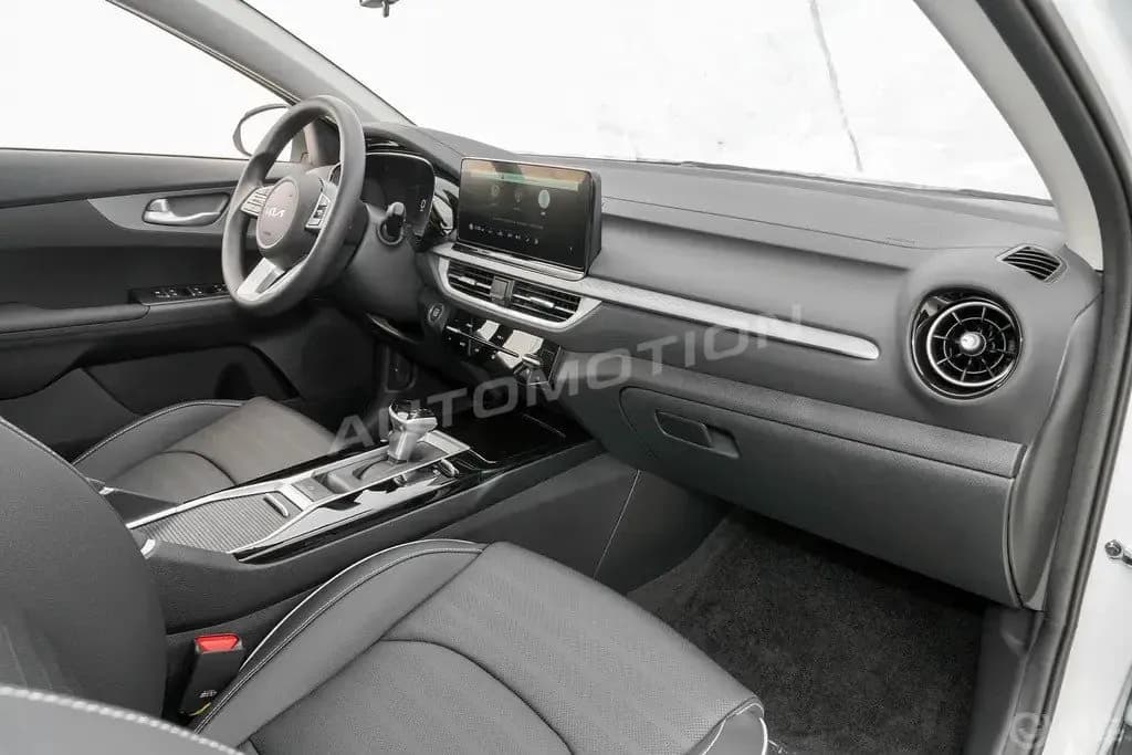 Kia K3, listing photo 21 of 22