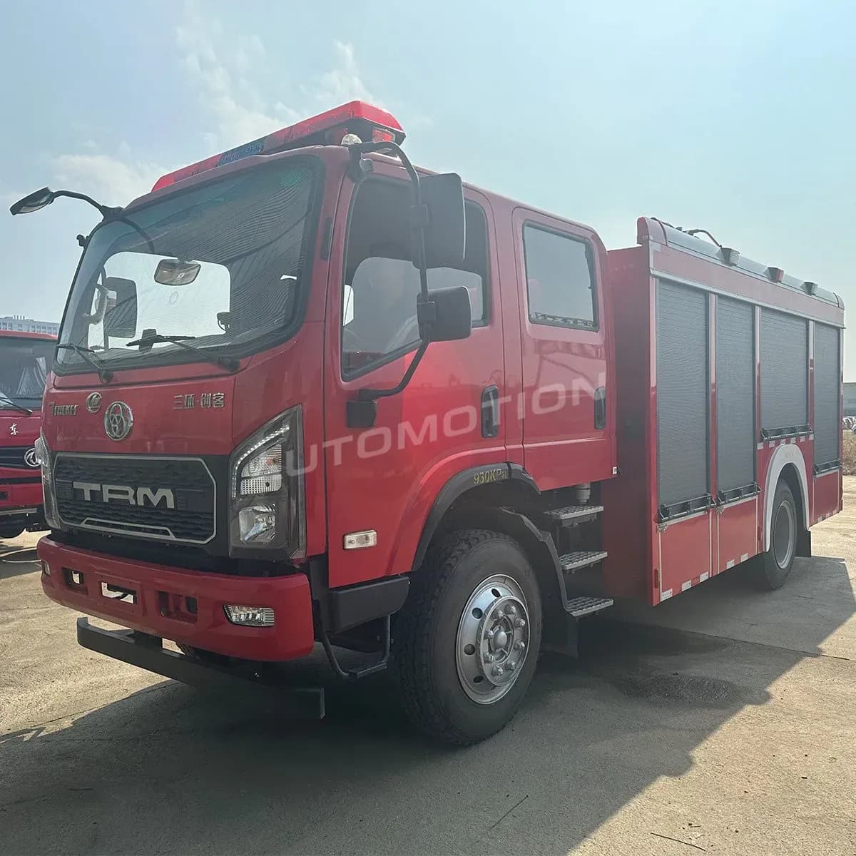 Tri-Ring 4×2 Fire Truck, listing photo 5 of 7