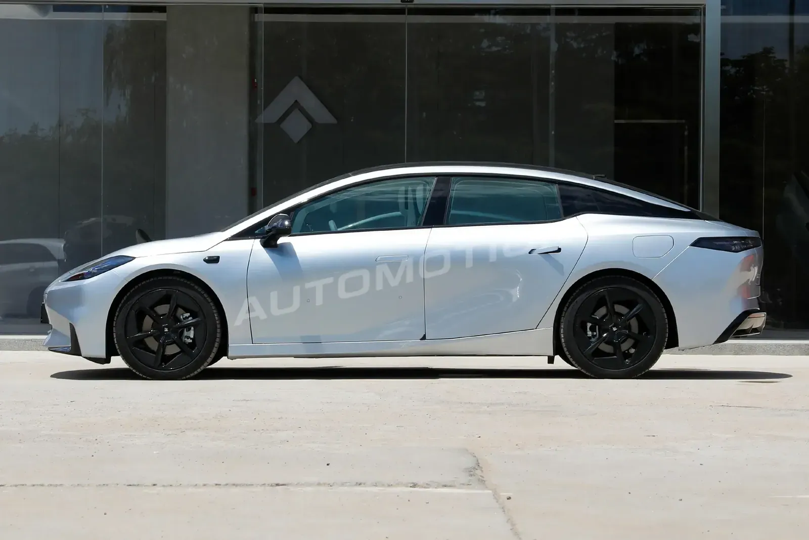Hyper GT, listing photo 7 of 15