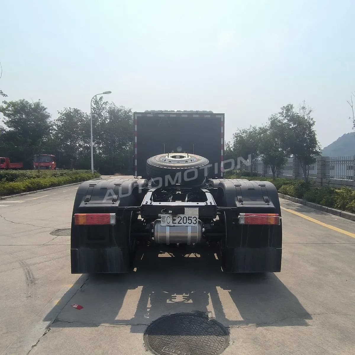 Tri-Ring 6×4 Tractor Truck, listing photo 5 of 9