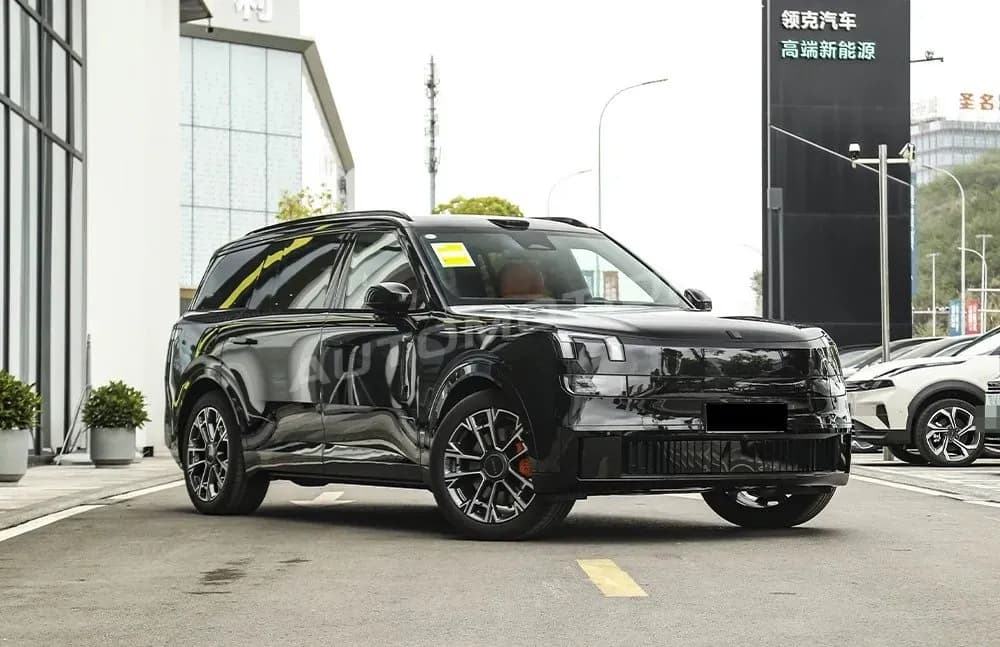 Lynk & Co 900, listing photo