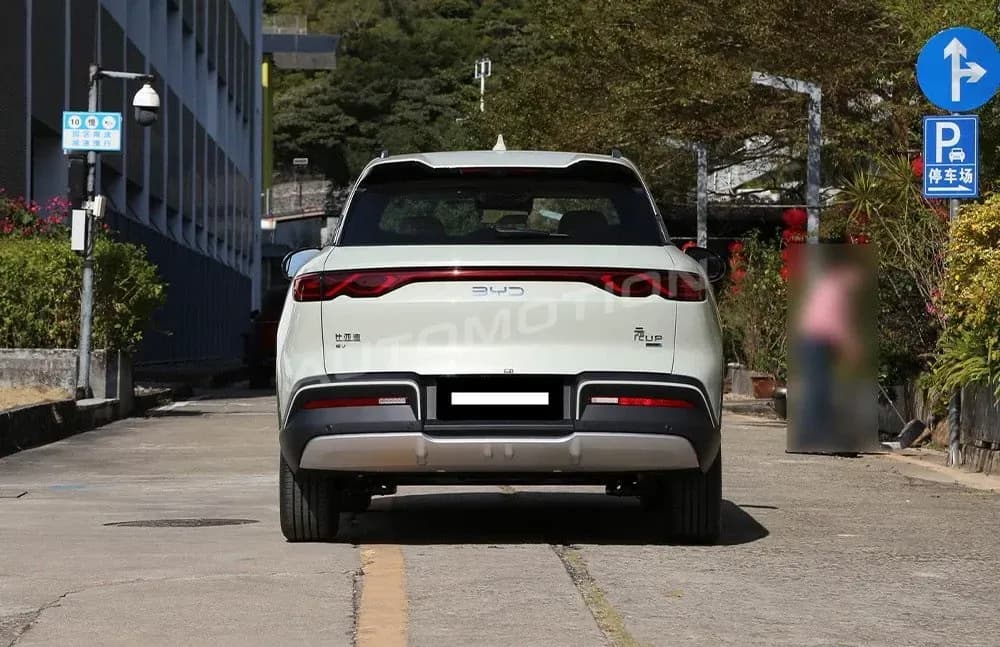 BYD Yuan UP, listing photo 5 of 9