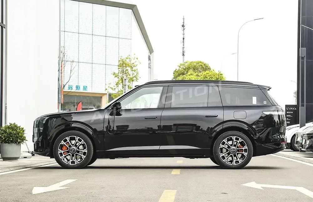 Lynk & Co 900, listing photo 3 of 9