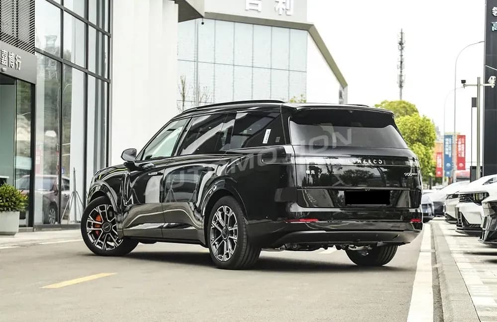 Lynk & Co 900, listing photo 4 of 9