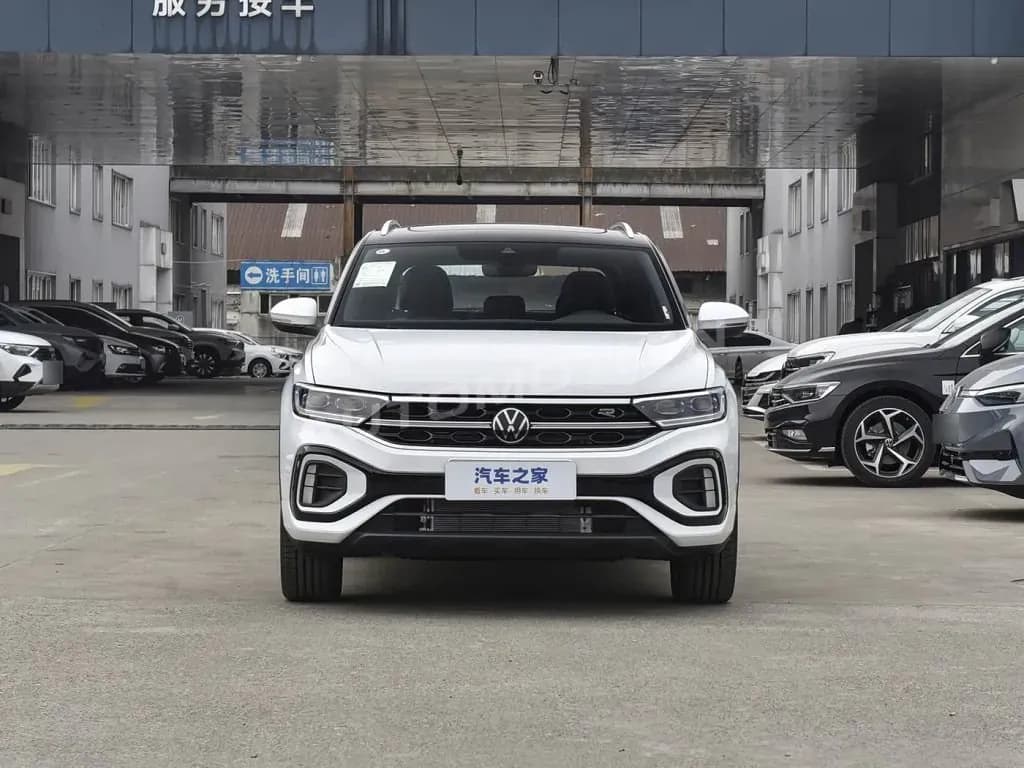 Volkswagen T-Roc, listing photo 2 of 28