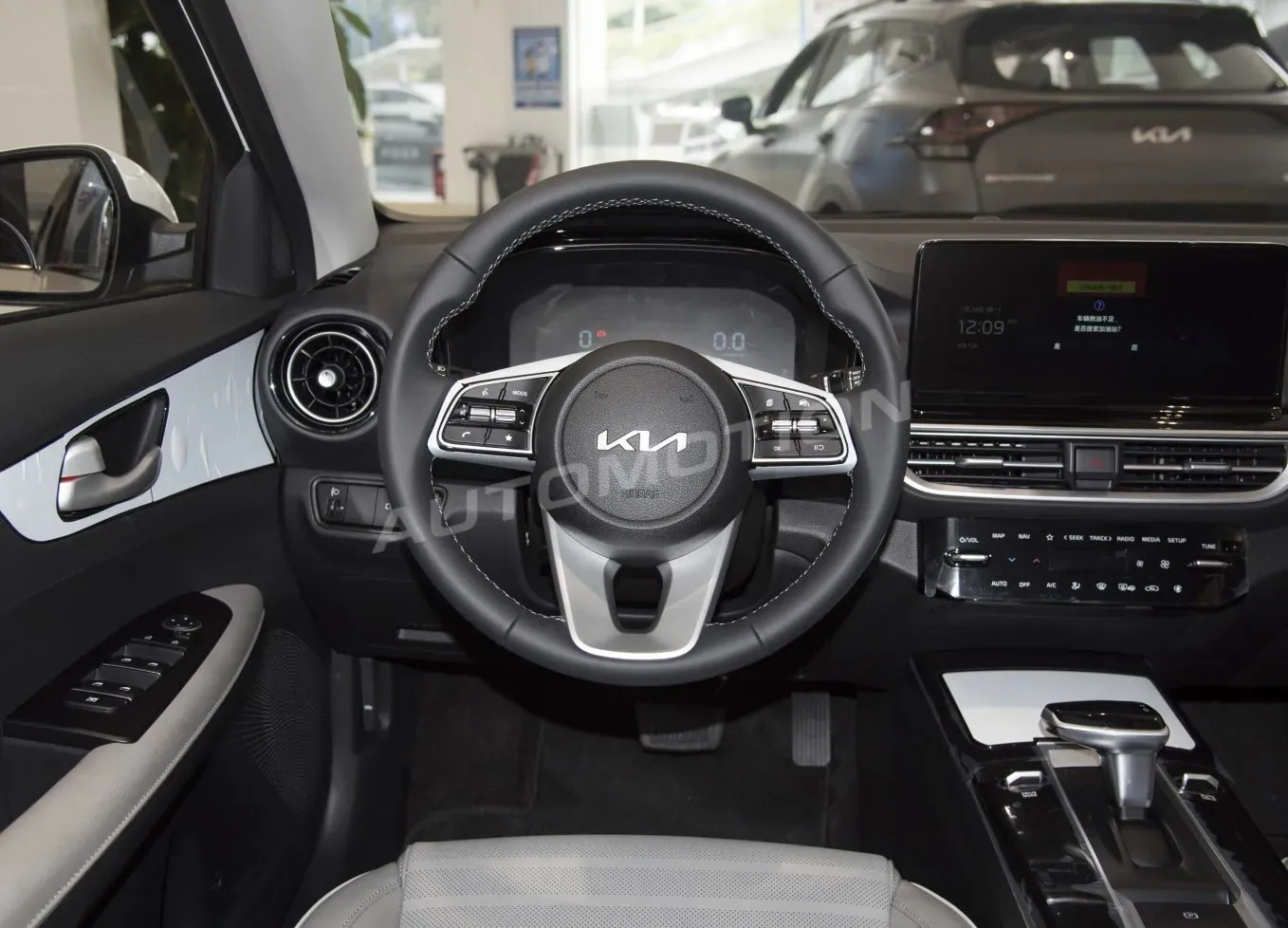 Kia K3, listing photo 10 of 22