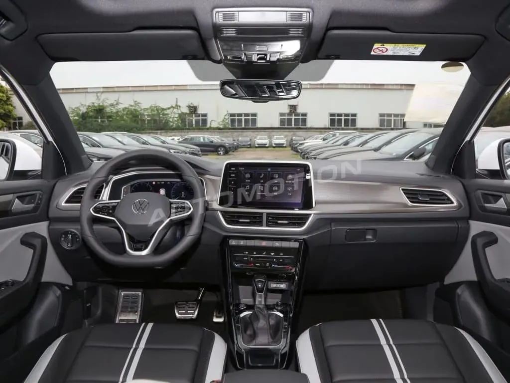 Volkswagen T-Roc, listing photo 11 of 28