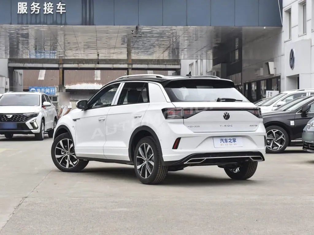 Volkswagen T-Roc, listing photo 5 of 28