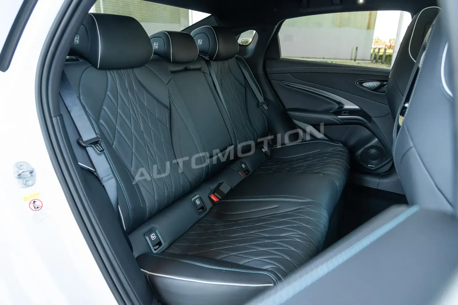 BYD Seal, listing photo 13 of 15