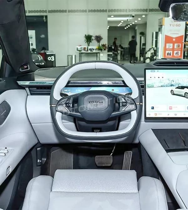 Lynk & Co Z10, listing photo 6 of 9