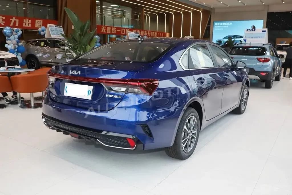 Kia K3, listing photo 13 of 22