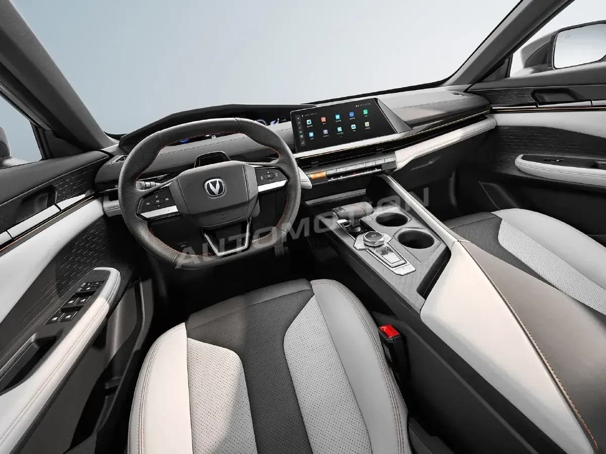 Changan UNI-V iDD, listing photo 13 of 13