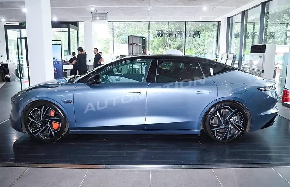 Lynk & Co Z10, listing photo 3 of 9