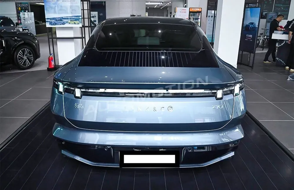 Lynk & Co Z10, listing photo 5 of 9