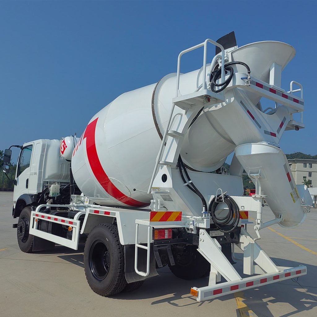 Tri-Ring 4×2 Concrete Mixer Truck - Image 3