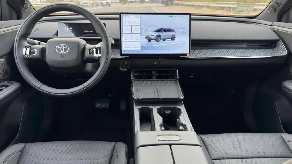 2025 Toyota bZ3X - Image 11