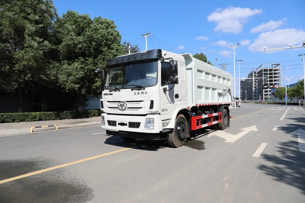 Tri-Ring 4×2 Electric Box Garbage Truck - Image 4
