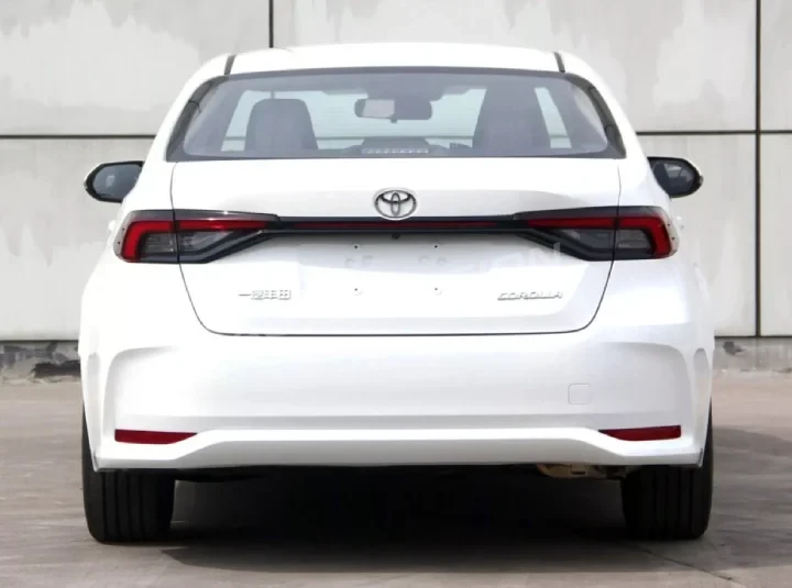 Toyota Corolla - Image 7