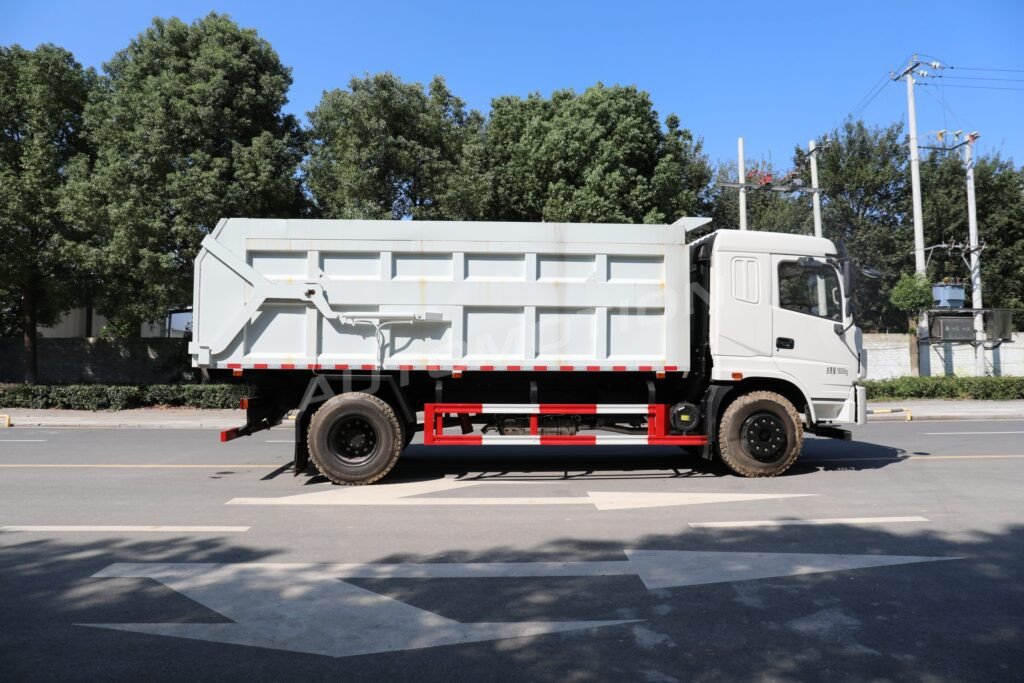 Tri-Ring 4×2 Electric Box Garbage Truck - Image 6