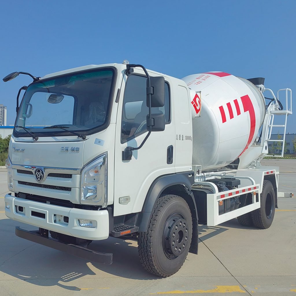 Tri-Ring 4×2 Concrete Mixer Truck - Image 7