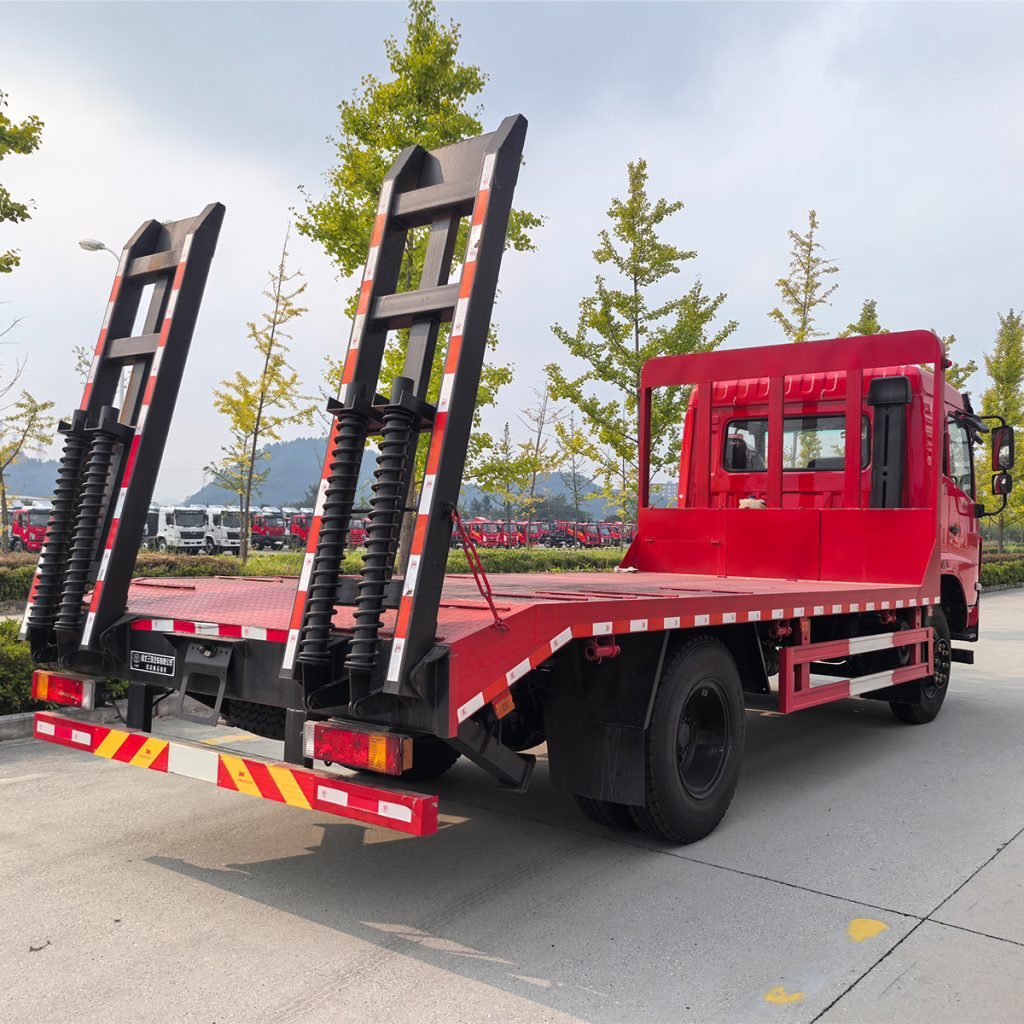 Tri-Ring 4×2 Flatbed Transportation Truck - Image 6