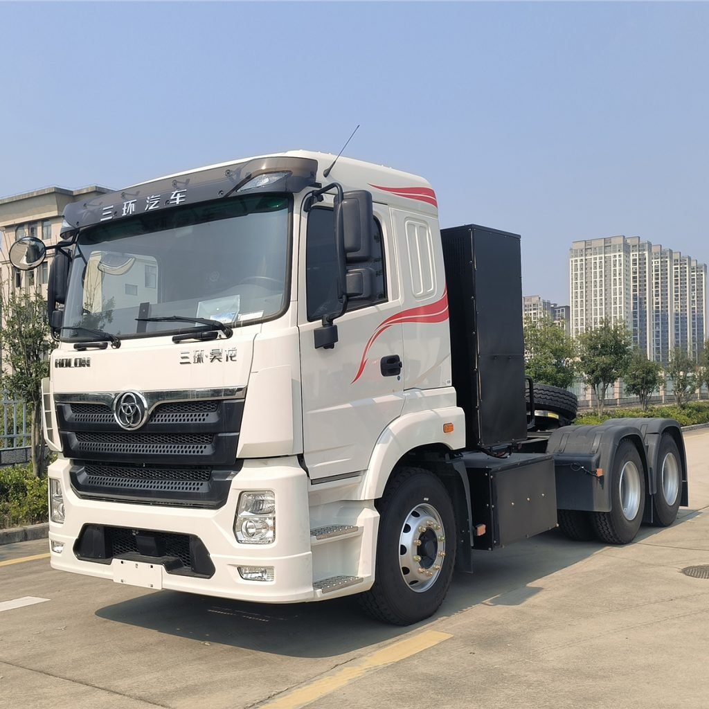 Tri-Ring 6×4 Electric Tractor Truck - Image 4