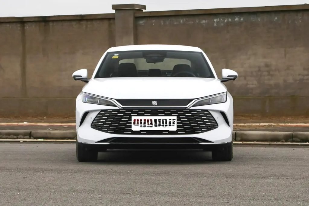 2025 BYD Qin L DM - Image 3