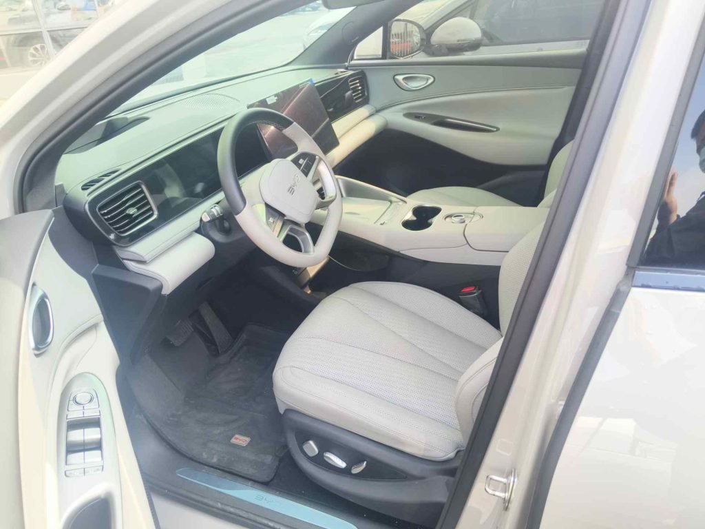 2025 BYD Sealion 06 DM-i - Image 13