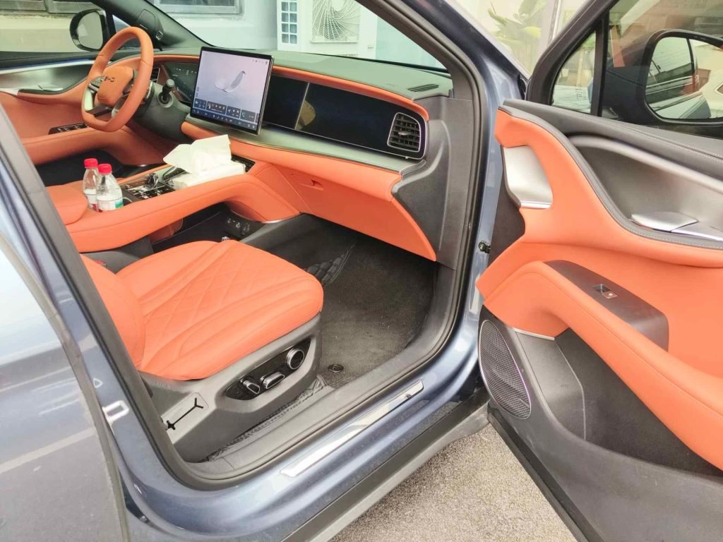 2025 BYD Sealion 7 - Image 15