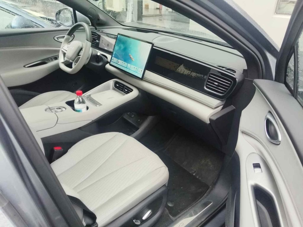 2025 BYD Sealion 06 - Image 15