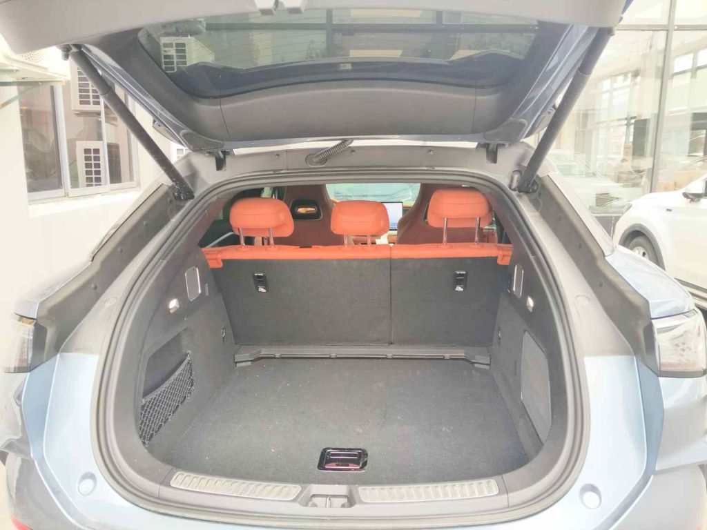 2025 BYD Sealion 7 - Image 7