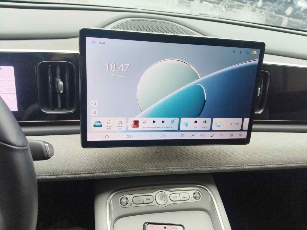 2025 BYD Sealion 05 - Image 18