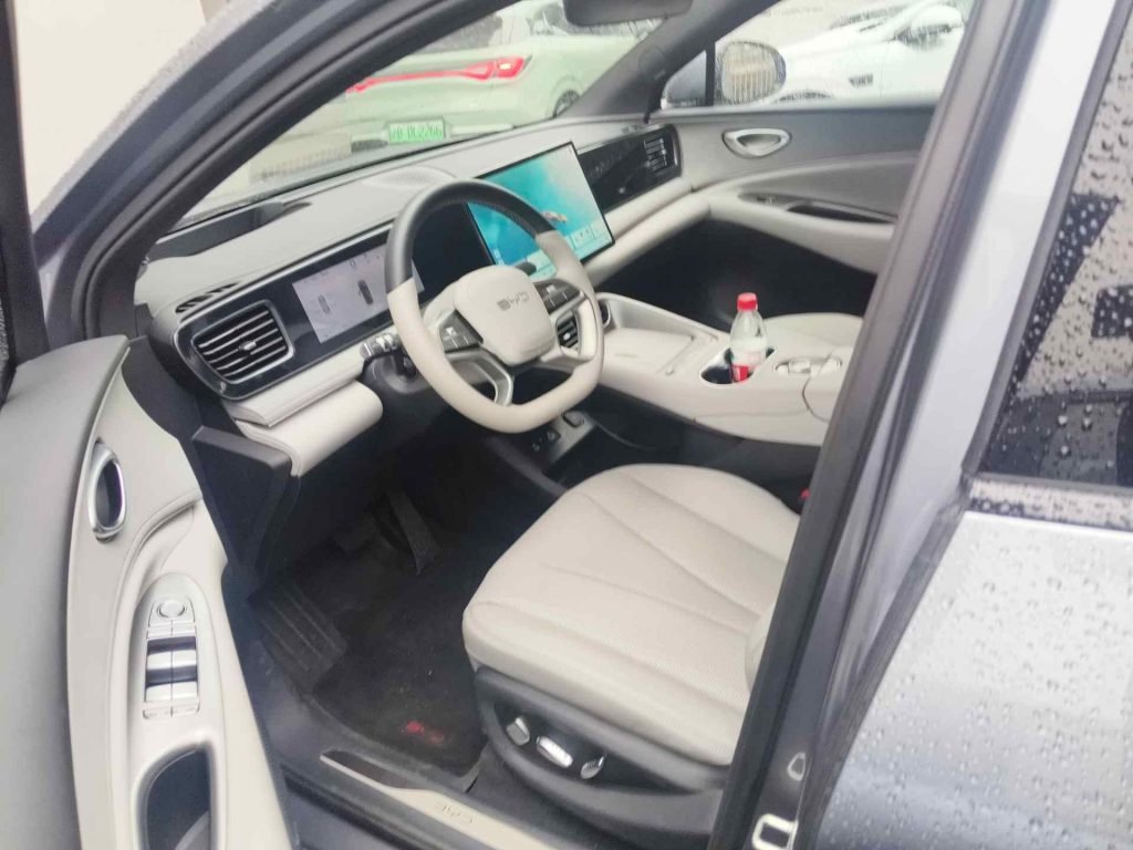 2025 BYD Sealion 06 - Image 13