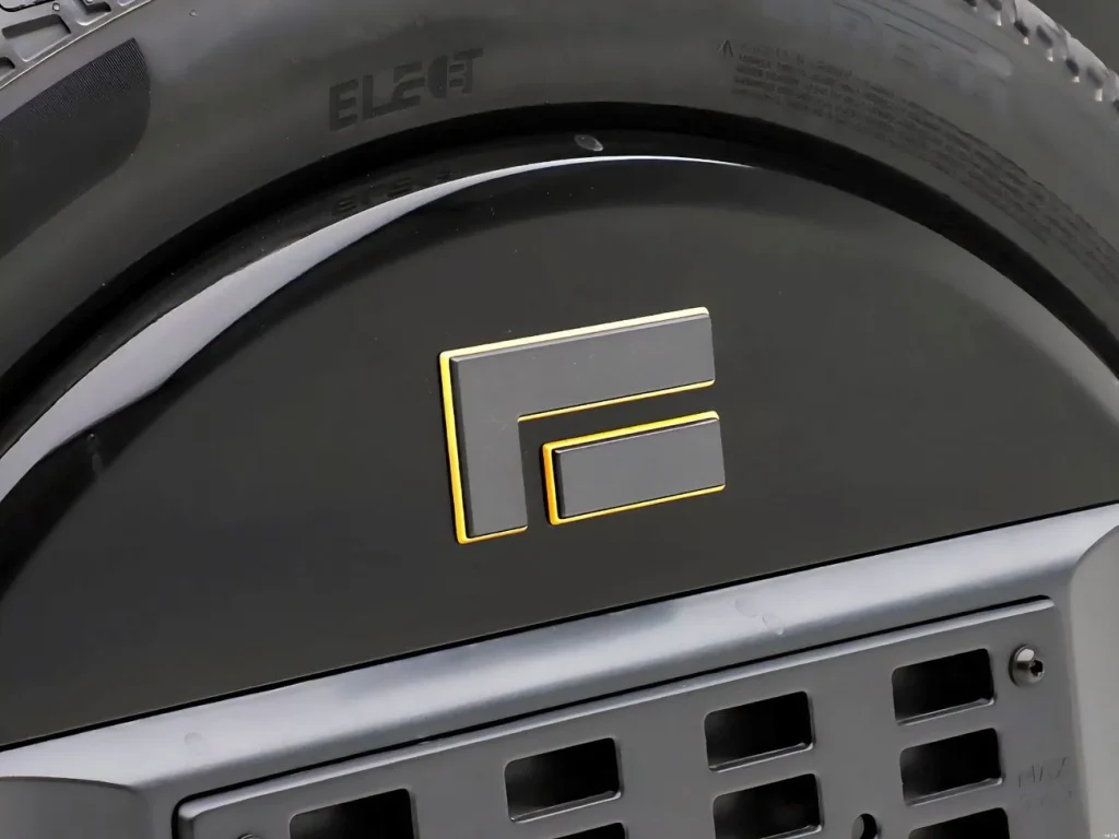 ROX Adamas - Image 17