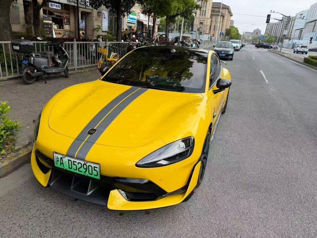 2025 Xiaomi SU7 Ultra - Image 4